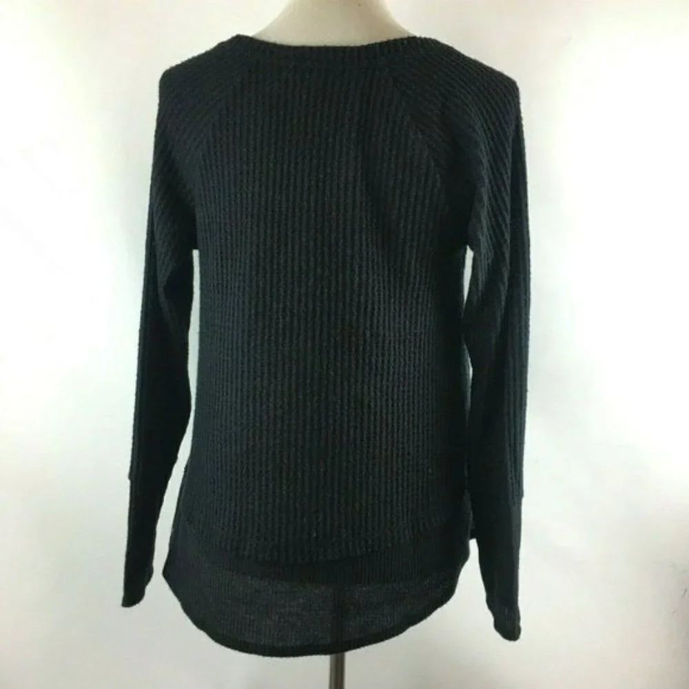 Caslon Black Cozy V-Neck Waffle Knit Tee - Picture 7 of 16